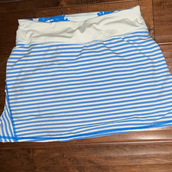 LULULEMON BLUE/WHITE STRIPED SKIRT - Picture 2 of 3